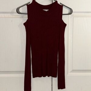 Bluenotes shoulder cutout long sleeve for women